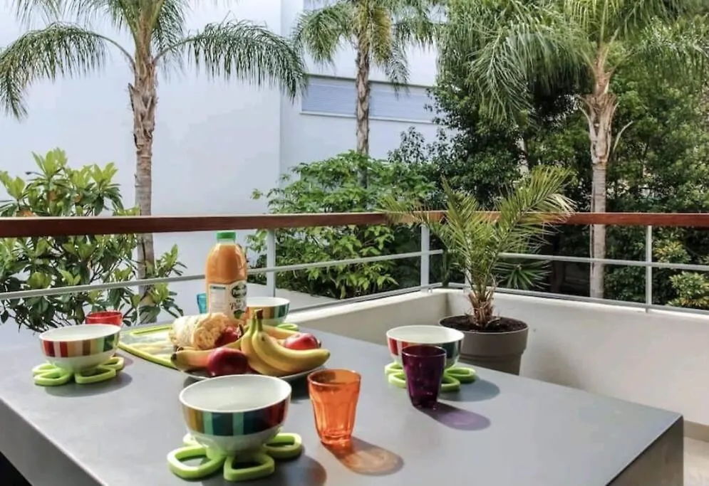 Le White Pearl : Apt 4 Prs, Parking, Clim Antibes