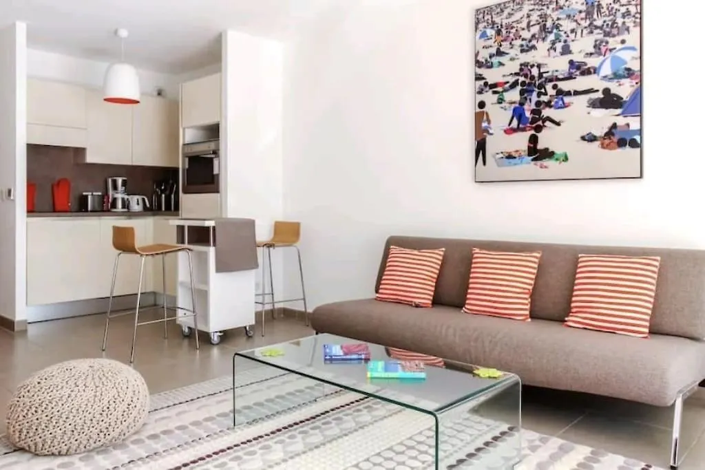Apartment Le White Pearl : Apt 4 Prs, Parking, Clim Antibes