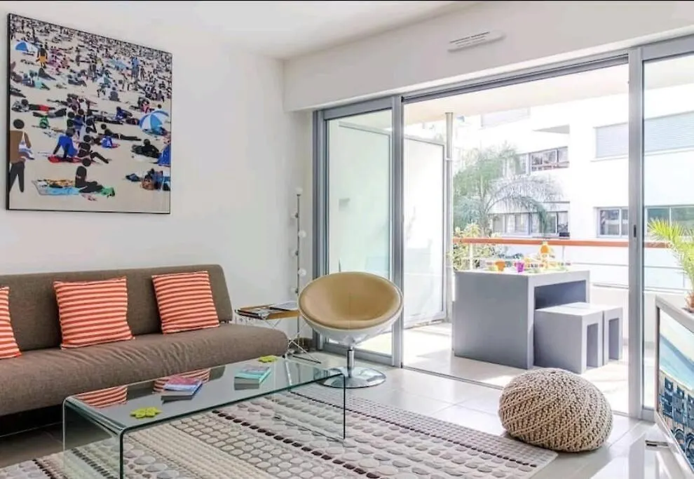 Le White Pearl : Apt 4 Prs, Parking, Clim Antibes France