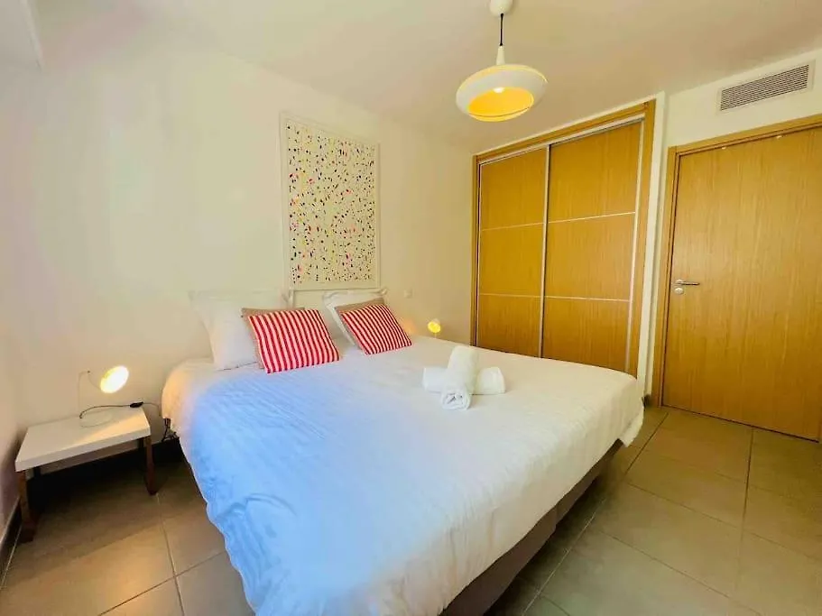 Apartment Le White Pearl : Apt 4 Prs, Parking, Clim Antibes