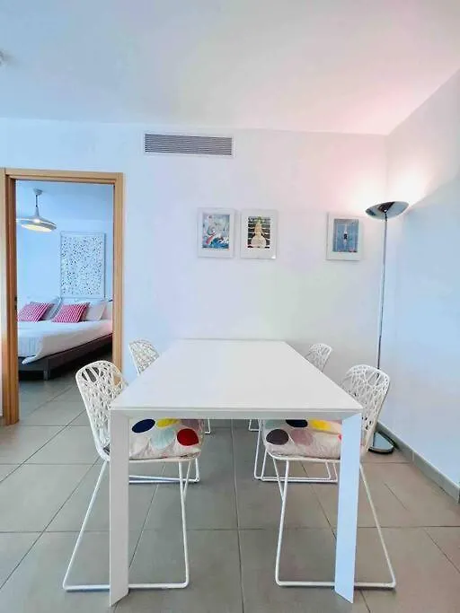 Le White Pearl : Apt 4 Prs, Parking, Clim Antibes